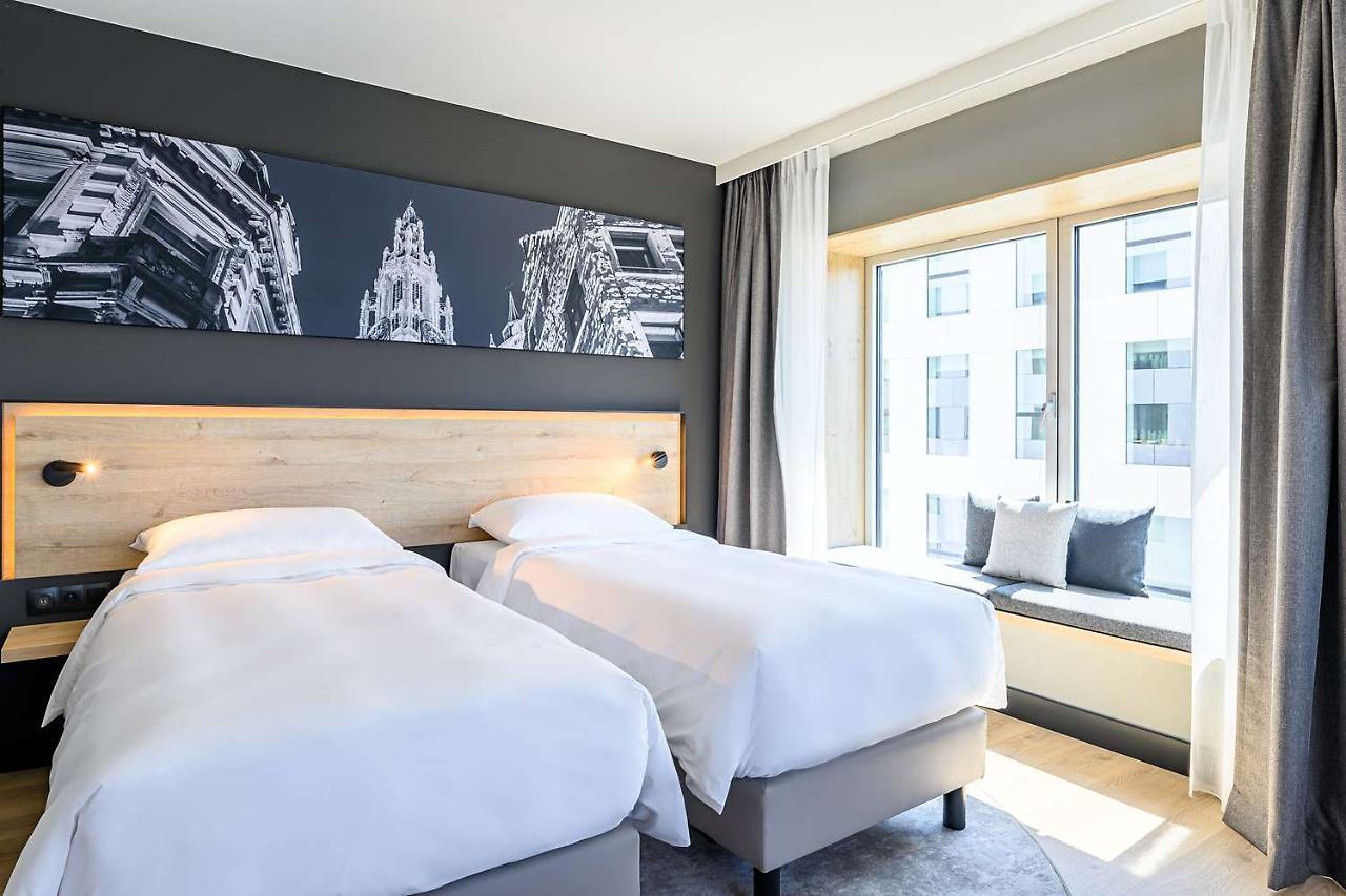 Radisson Hotel Antwerp Berchem Екстер'єр фото