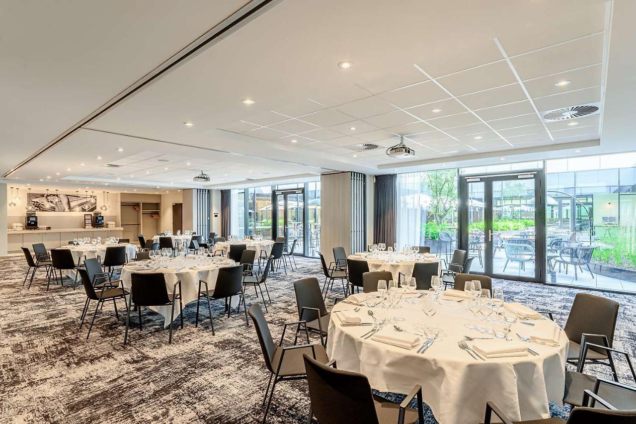 Radisson Hotel Antwerp Berchem Екстер'єр фото